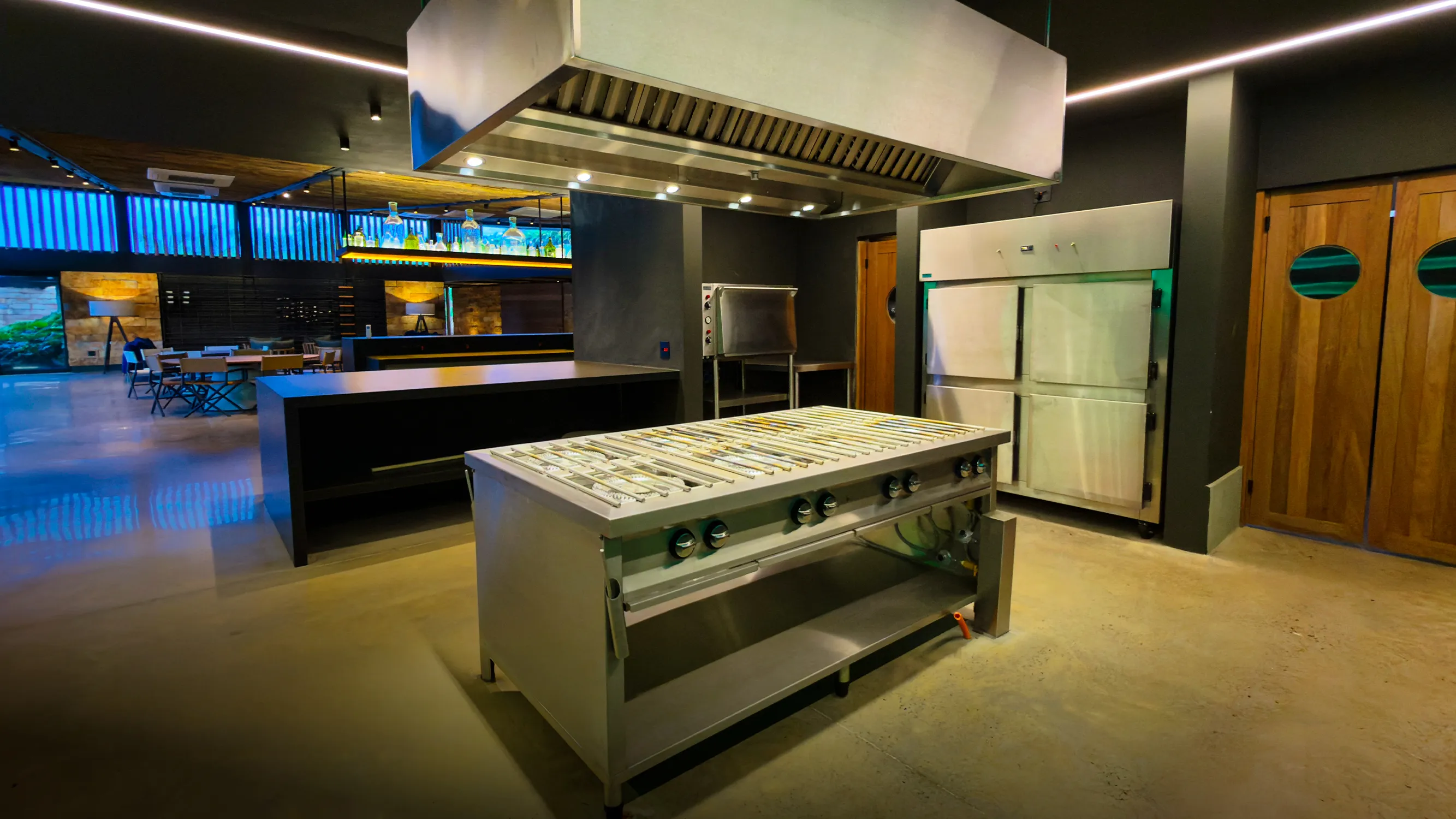 Integração da cozinha com o espaço gourmet